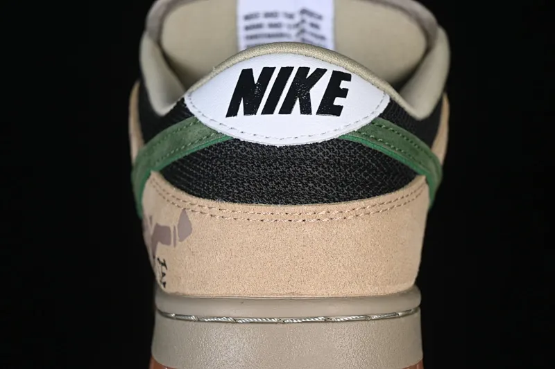All Categories Nk SB Dunk Series Nk SB Dunk Low Low-top sneakers Nike SB Dunk Low Khaki black and green hook Low-top casual sneakers HJ0367-200